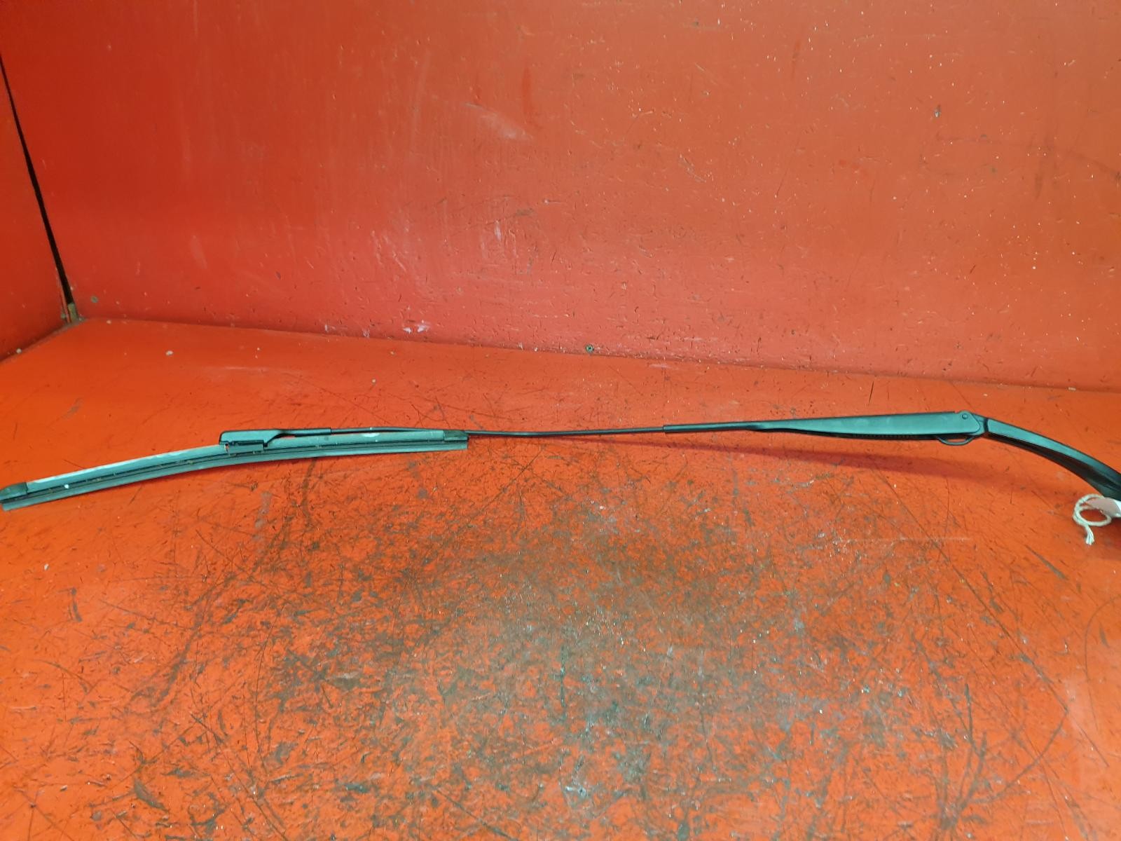 RENAULT CAPTUR NEARSIDE FRONT WIPER ARM 2018 5 DOOR HATCHBACK