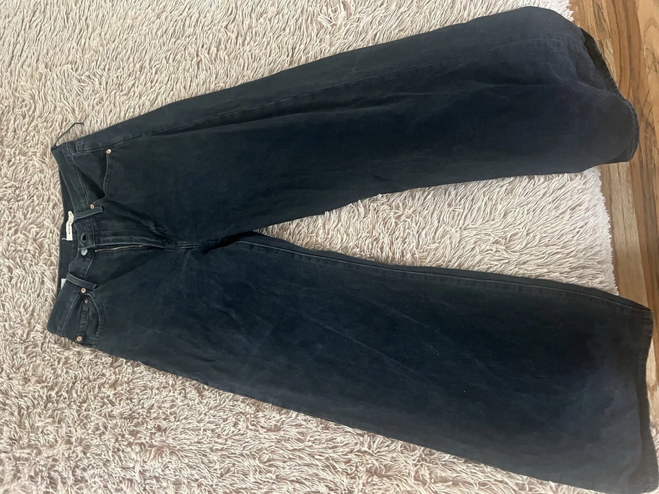 Venta caliente Pantalones de mezclilla para mujer Levi's Ribcage pierna ancha, Rosie Posie - negros Foto 4 de 4