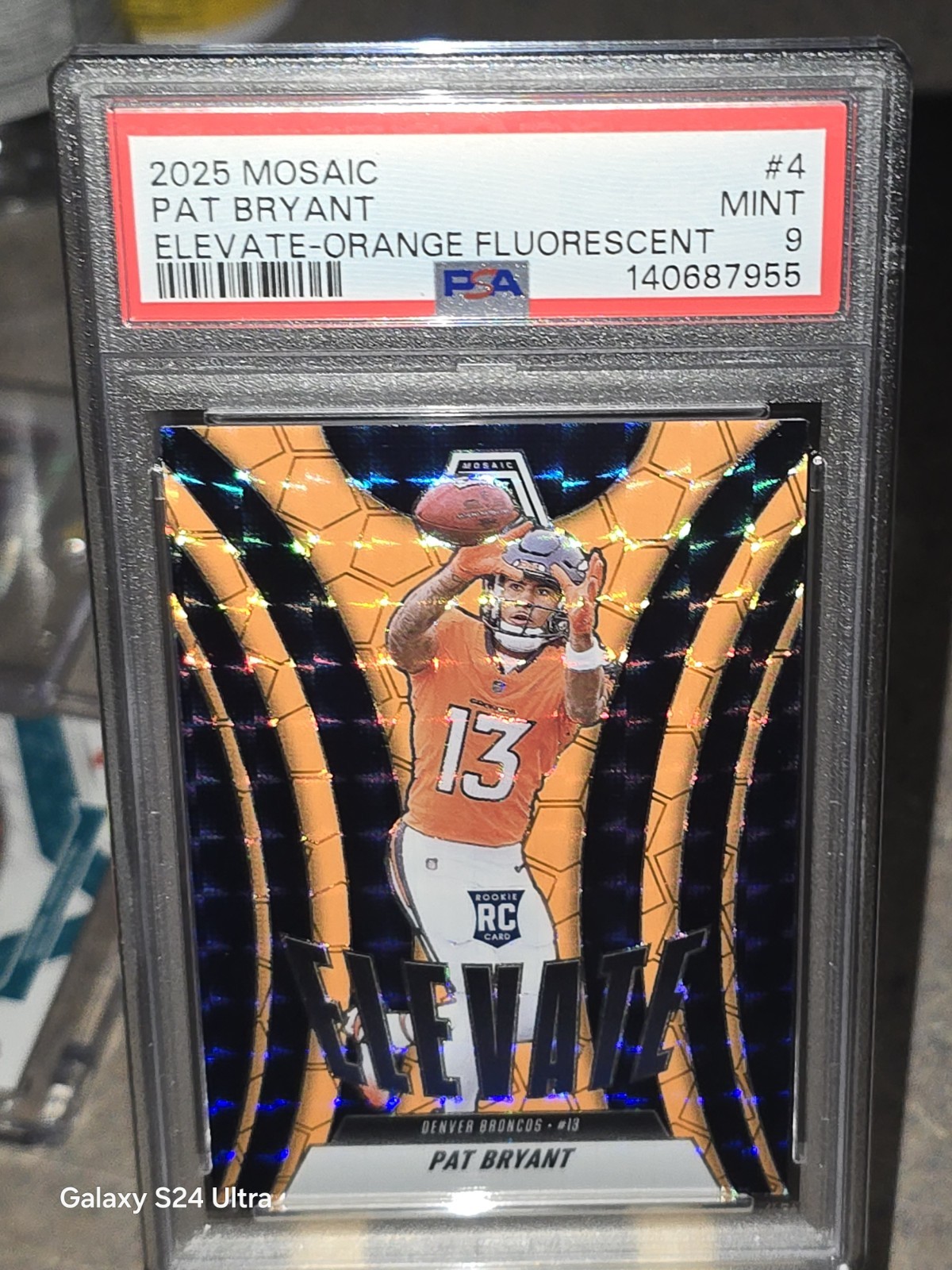 Pat Bryant Panini Mosaic Elevate #4 Orange Fluorescent