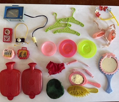 VTG Barbie/Other Hong Kong Accessories Hair Ballet Camera Plates TV