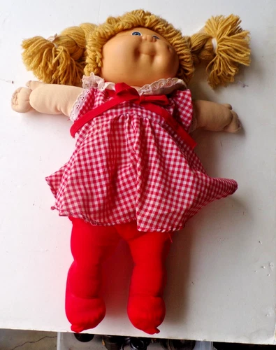 Cabbage patch kids Blonde Hair Blue Eyes Xavier Robert’s Girl doll 1985
