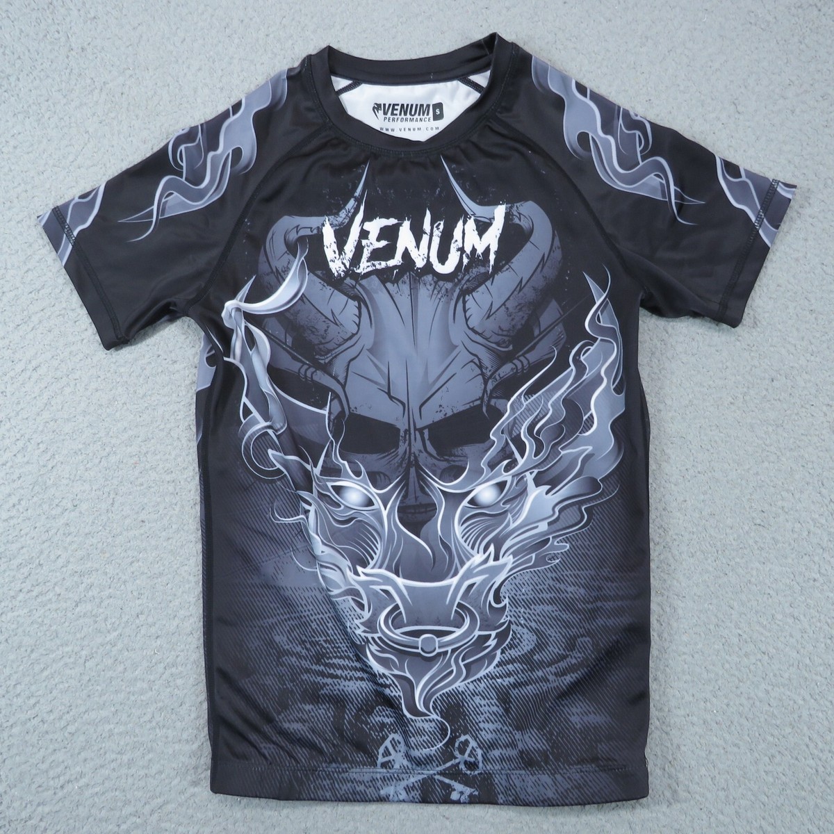 Venum スカルグラフィック Tシャツ ブラック Venum スカルグラフィック Tシャツ ブラック