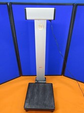 SECA Floor Package Scale Capacity 440 Lbs. 200KG Made in Germany Digital