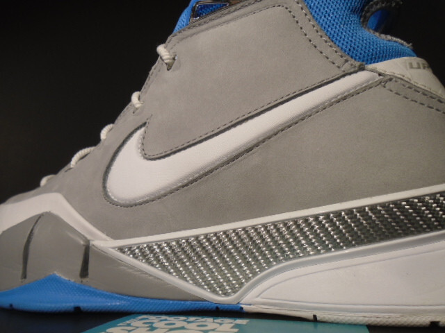 NIKE ZOOM KOBE 1 PROTRO I MINNEAPOLIS MPLS LAKERS UNC BLUE