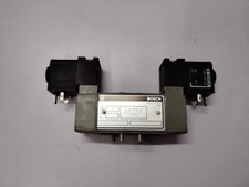 Bosch 0820024502 Directional Valve