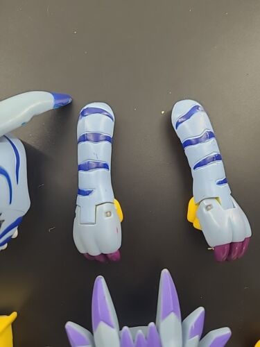 Digimon Gabumon Deluxe Micro Playset Figure - Bandai 2000 Garurumon Replacement - Picture 7 of 15