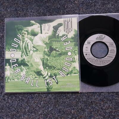 7'' Single Vinyl Elf Freunde feat. Uli Potofski - Der Ball ist rund