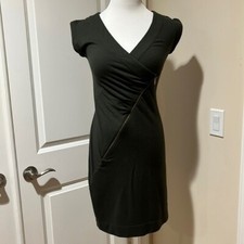 Marc Jacobs Pencil Short Length V Neck 100% Wool Green Dress Size XS