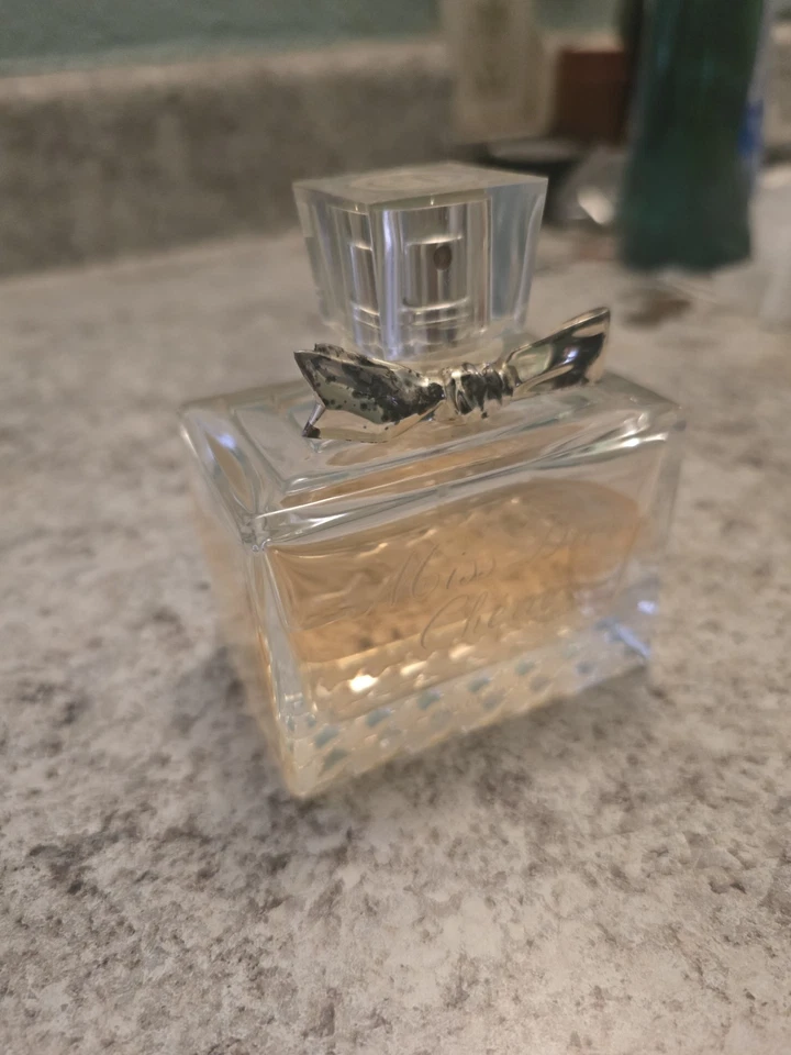 Miss Dior Cherie por Christian Dior eau de parfum spray 3,4 oz - 100 ml 2007 fórmula vintage Foto 3 de 4