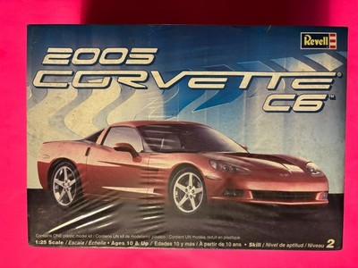 2005 CHEVROLET CORVETTE C6 MODEL KIT REVELL 1/25 SCALE NEW SEALED COOL LOOK!!