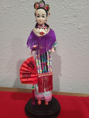 Vintage Chinese Heritage Puppe Sammlerstück schön detailliert gebraucht