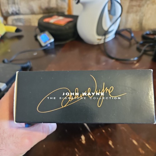 John Wayne - The Signature Collection (DVD, 2004, 4-Disc Set) - Picture 4 of 17