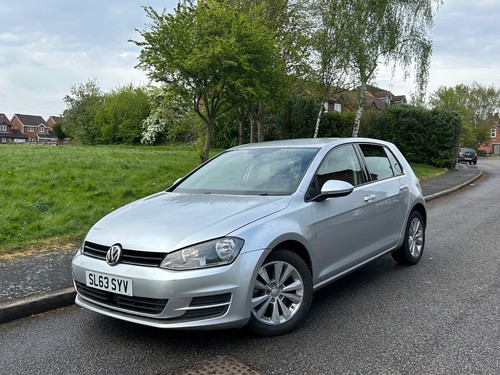 VW GOLF 1.6 TDI BLUEMOTION AUTOMATIC DSG GEARBOX ***** LOW MILLAGE ****