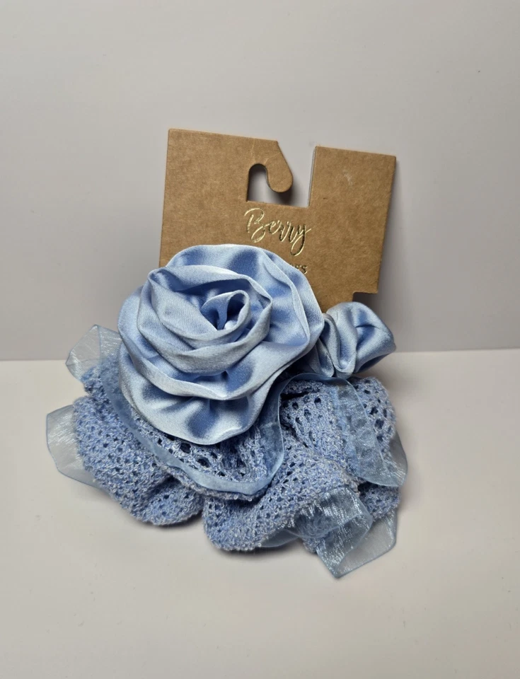 Berry Blue Rose and Crochet Scrunchies and Blue/Green Mini Flower Hair Clips NWT - Image 2 of 4