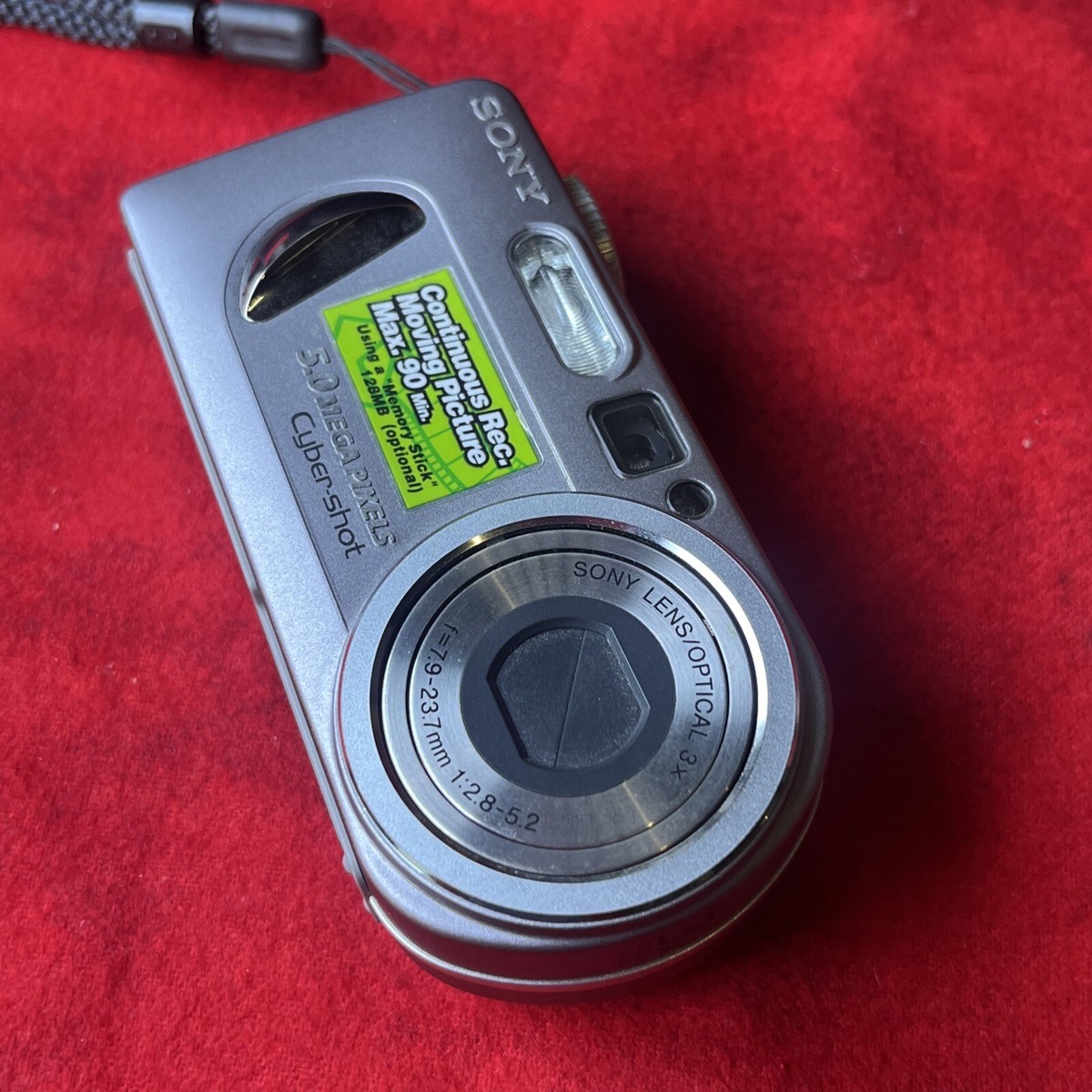Silver Sony Cyber-Shot DSC-P10 5.0MP Digital Camera 3x Zoom