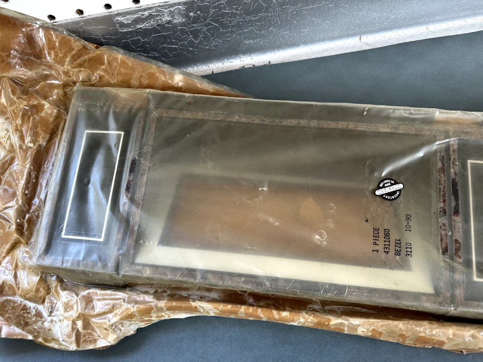 Mopar OEM NOS 4311060 Dash Bezel 1987 Dodge 600 SE Sedan - Image 4 of 4