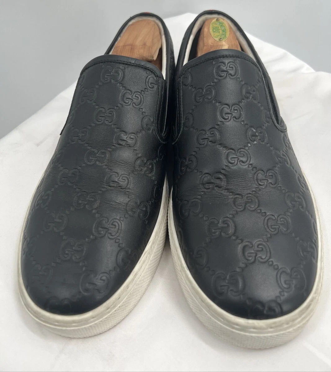 Gucci hotsell signature sneaker