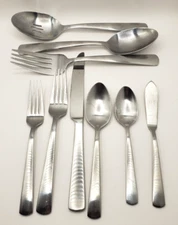 Oneida Stainless TORONTO BUTLER Flatware 58 Pieces 7 Fulls Sets 4 Serving Set
