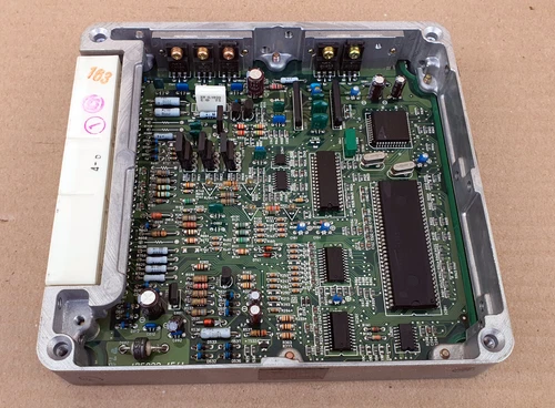 Toyota Hilux Surf KZN185G KZN185W 1KZTE A/T 89661-3D260 Moteur Computer OEM Jdm - Picture 5 of 9