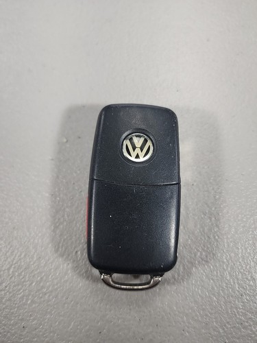 2011 2012 2013 2014 2015 2016 Volkswagen TOUAREG CC Keyless Remote Key Fob - Picture 2 of 3