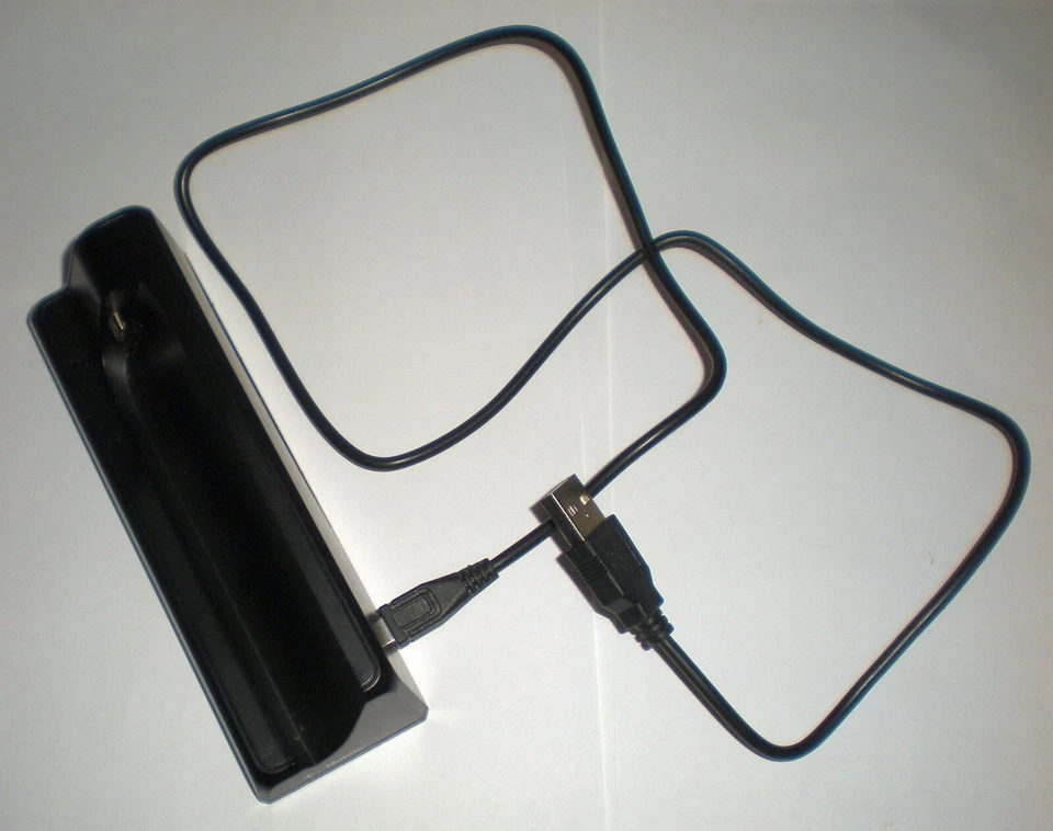 Nokia Lumia 710 Charging/Data Dock with USB cable, New, T-Mobile Brand - Image 3 of 3