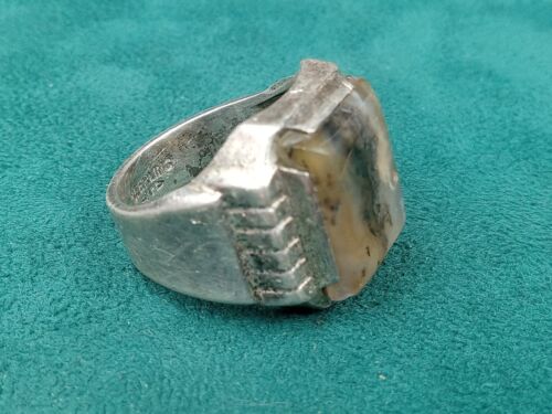 Antique Sterling Silver Men's Ring with Agate Center Stone: Size 9.25 - Picture 3 of 5