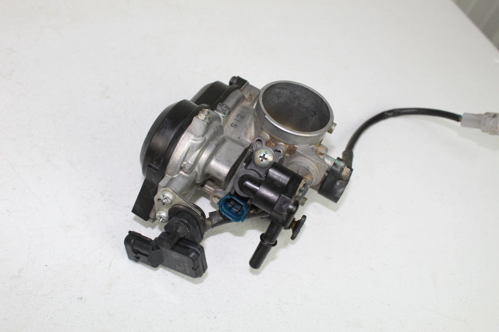2009 - 2011 Kawasaki KX450F OEM Throttle Body 16163-0140 2009 - 2011 Kawasaki KX450F OEM Throttle Body 16163-0140