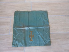 chasuble - calice - ciboire - messe - pretre - etole - ornement