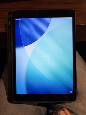 Apple iPad (9th Generation) A2603 64 GB, Wi-Fi + 4G, 10.2 in - Silver