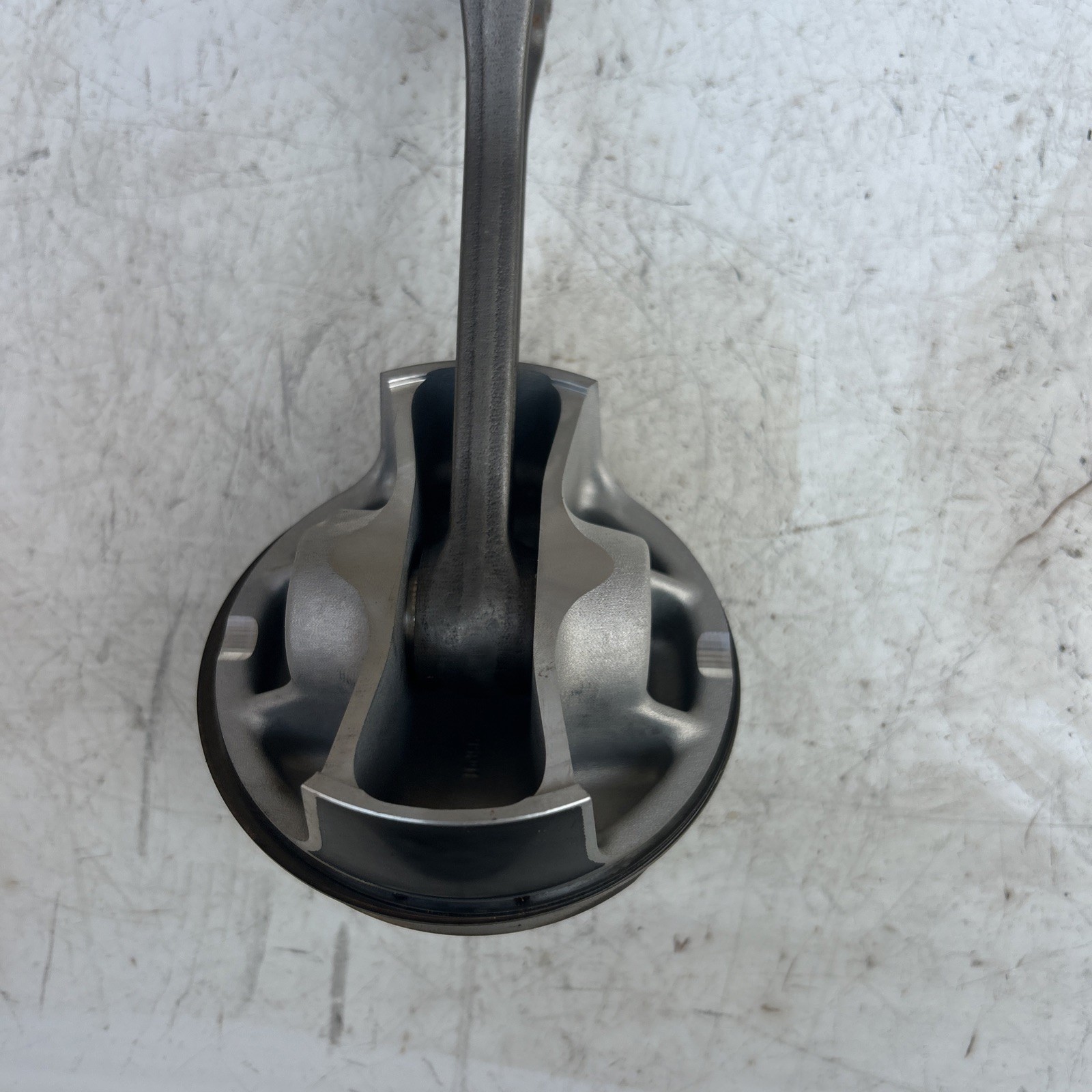 LAMBORGHINI AVENTADOR PISTON HEAD COMPLETE WITH CONNECTING ROD 07M107075J 