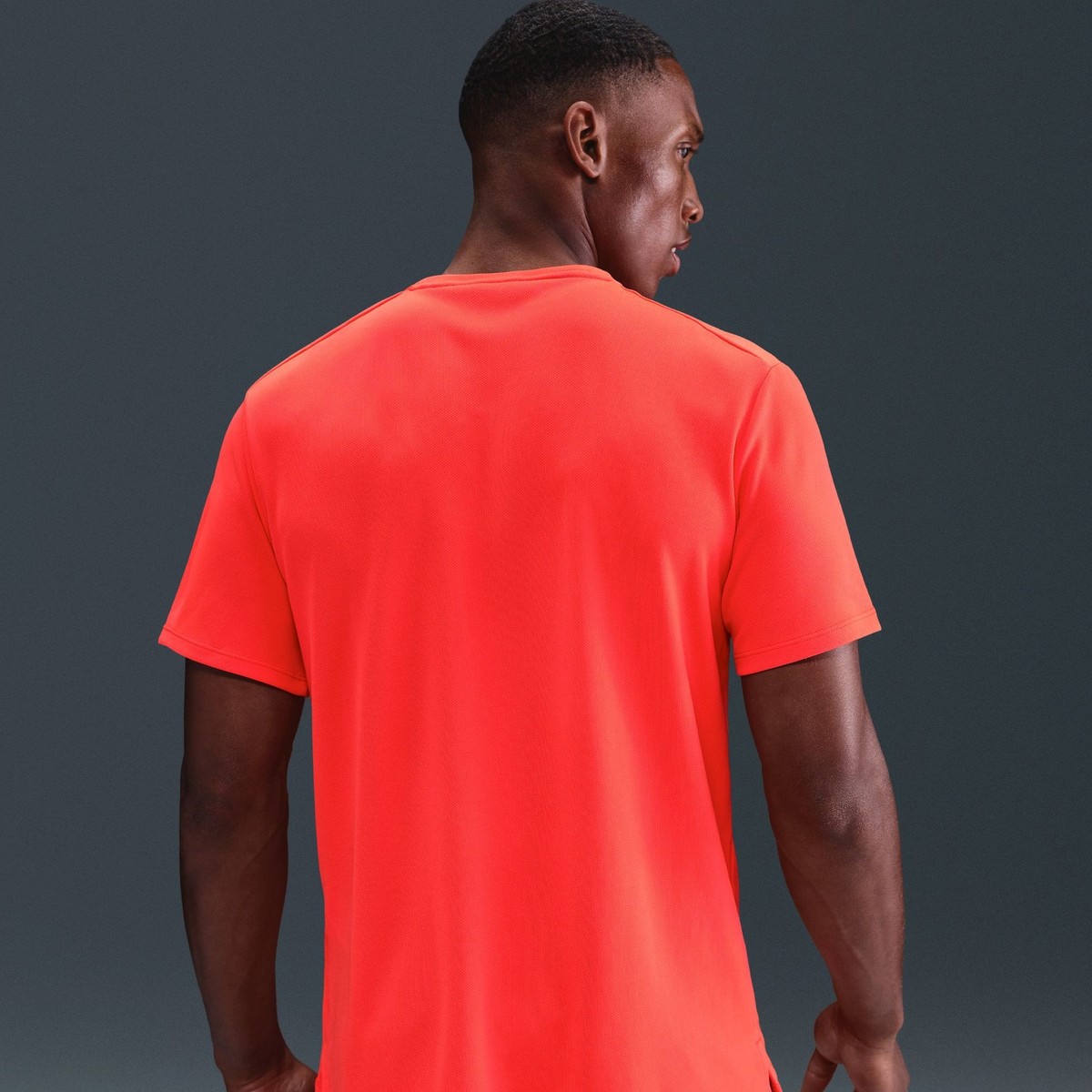 Nike $35 Miler Dri-FIT UV Mens UPF 40+ Running Top Sz S-XL Shirt