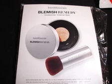 bareMinerals Blemish Remedy Foundation Clearly Sand 09 With Brush .3 g / .01 oz 
