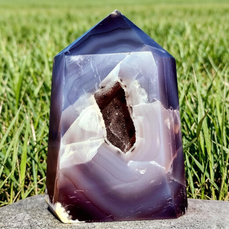 1.36LB Natural agate crystal cave crystal pillar, quartz crystal energy pillar