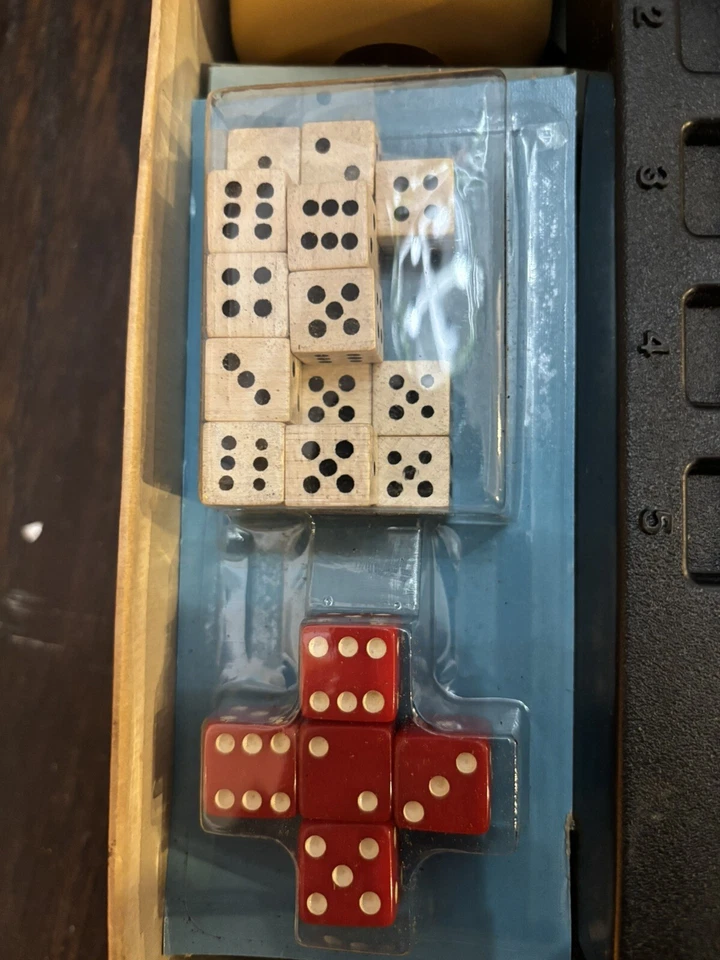 Vintage Milton Bradley  1974 Challenge YAHTZEE Board Dice Complete(NEVER PLAYED) - Image 3 of 4