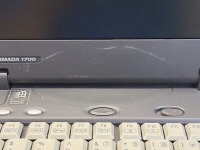 Compaq Armada 1700 Pentium II 233MHz + 160MB + 4GB Windows 98 SE