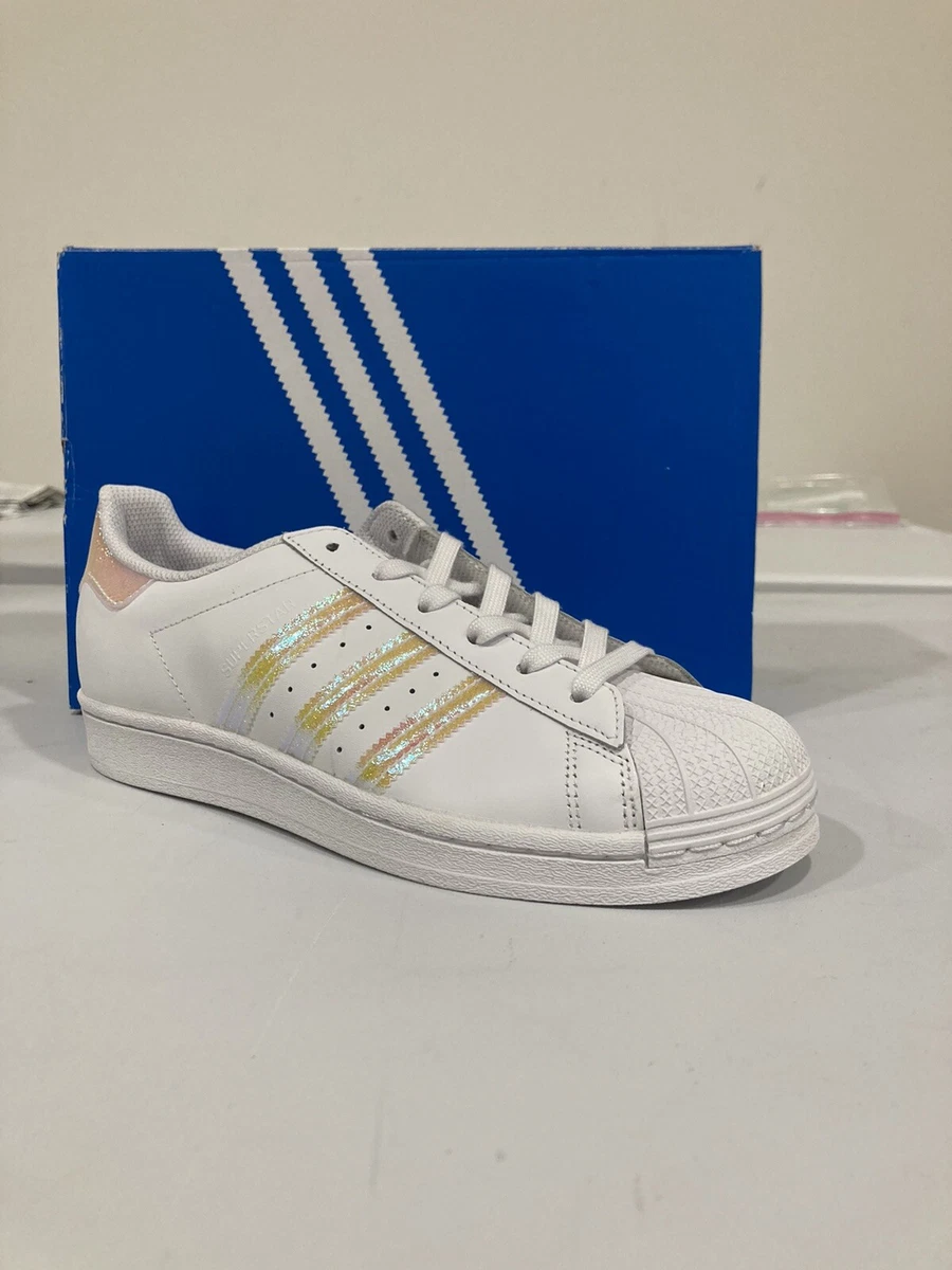 NEW adidas Originals Kids Superstar Sneaker White 1 White White 6 US 5.5 UK
