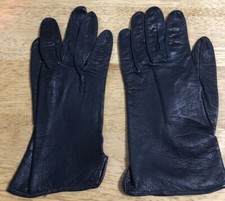 Vintage 1960s Womens Soft Leather Gloves - Black - Size 6-1/2