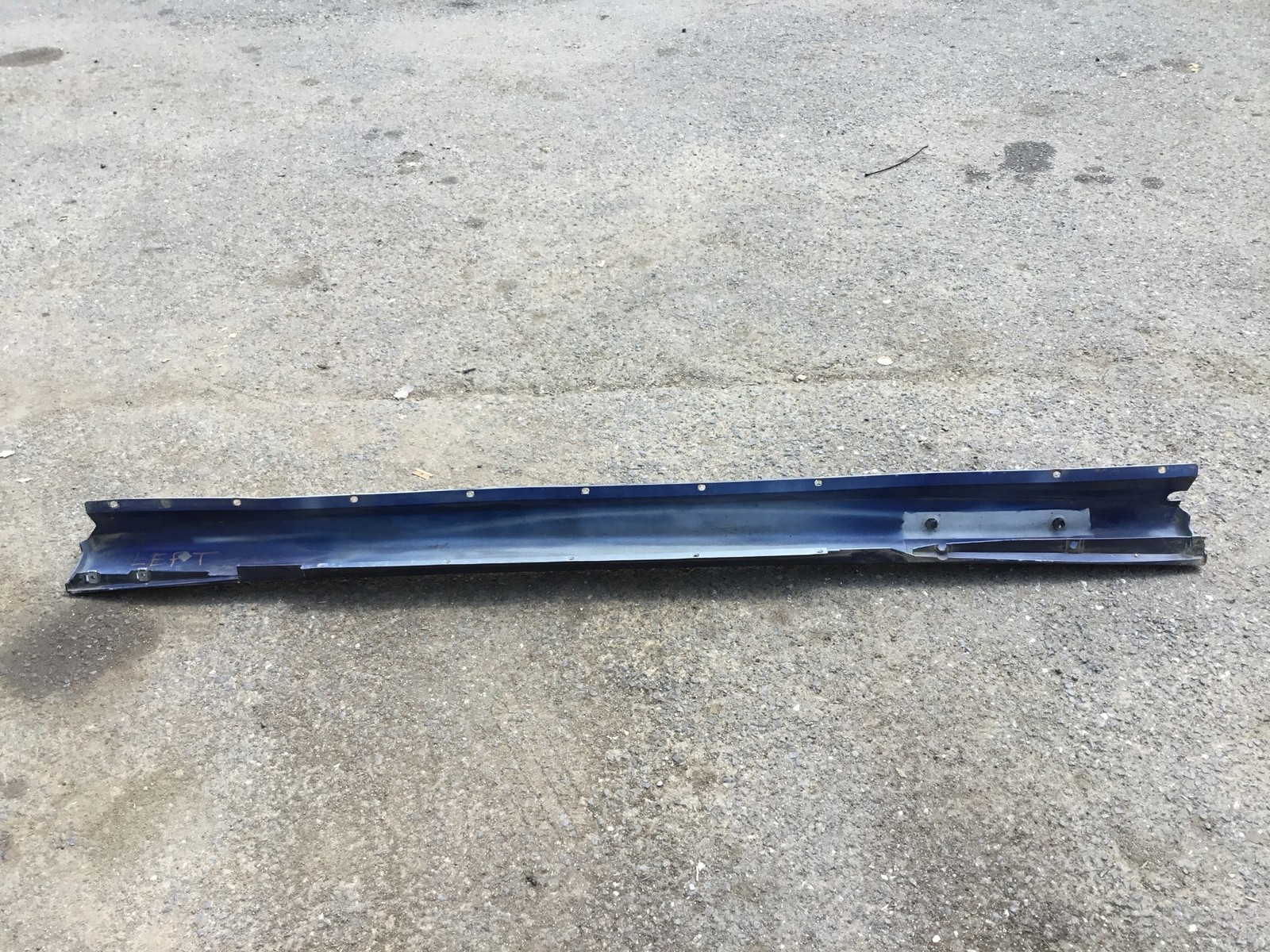Maserati Coupe GT 2003 Left Driver Rocker Skirt Panel Trim Molding 02-06 ;:Y