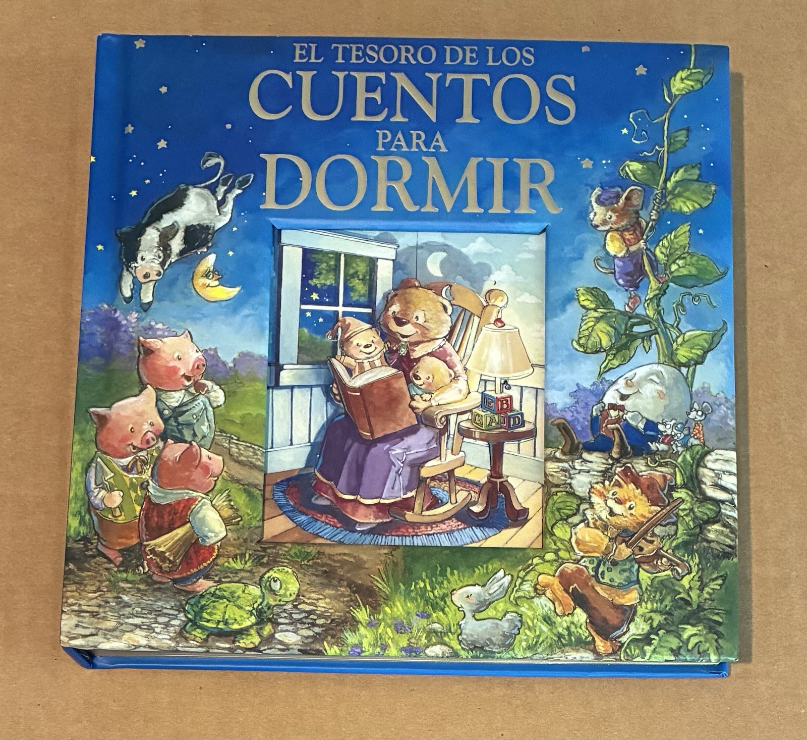 El Tesoro de los Cuentos para Dormir - Hardcover Book