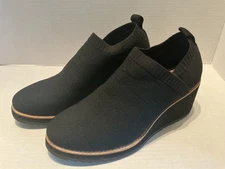 Women's Sofft Bootie in black size 8