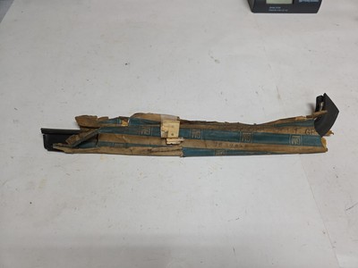 NOS GM 1971 1972 1973 LeSabre Delta 88 Grand Prix RH outer window fuzzy 9829828
