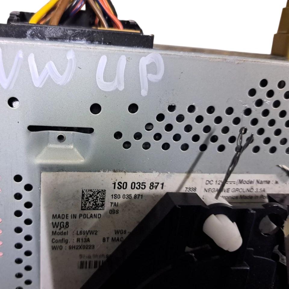 VW UP Radio 1S0035871 - Bild 2 von 2