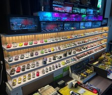 1:64/43/18 Diorama Car Showroom Model LED Lights Garage Parking Lot Scene Model