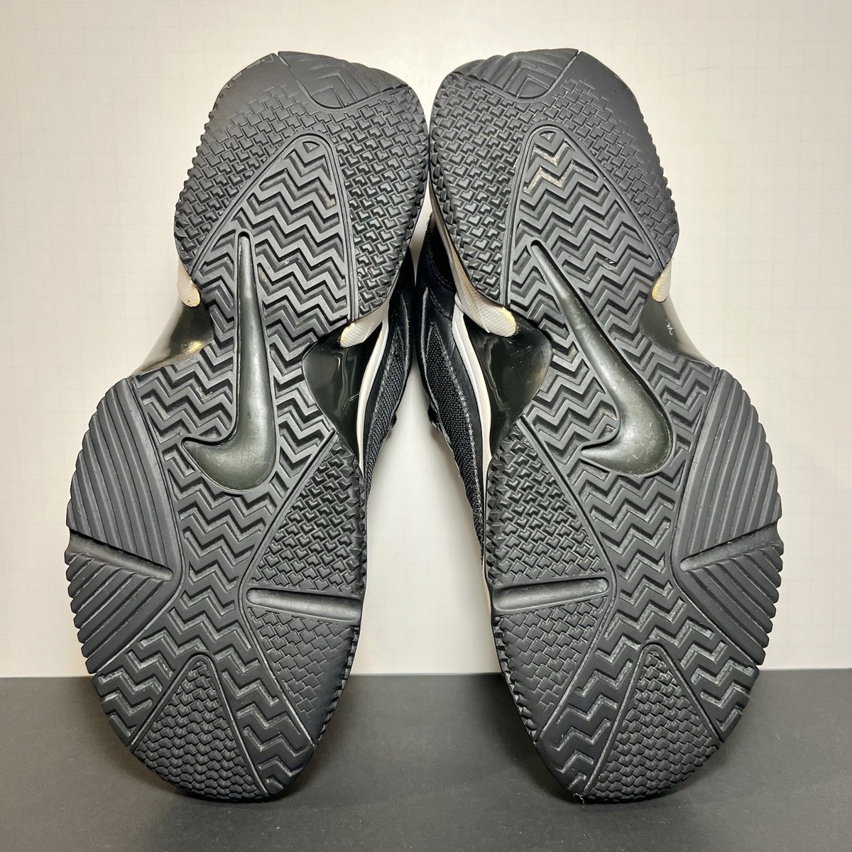 Mens Vintage NIKE Air Black Leather Athletic Shoes / Size 11 Vintage Nike Air Cringe Men main image 4