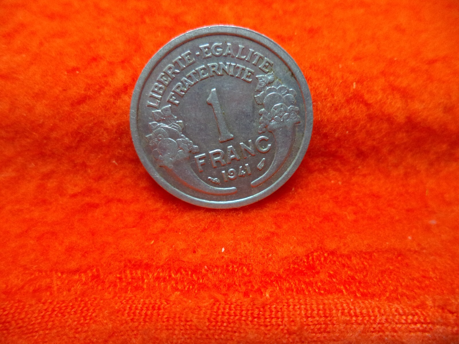 Picture 1 of 2