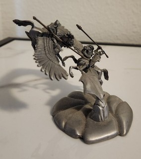 1992 Tom Meier RF3040 Pewter Knights On Flying Horses In Battle Figurine