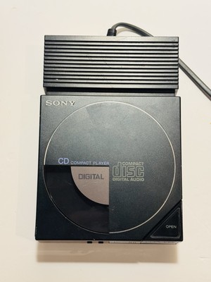 SONY COMPACT - VERY RARE EARLY SONY D-50 CD PLAYER WITH AC-D50