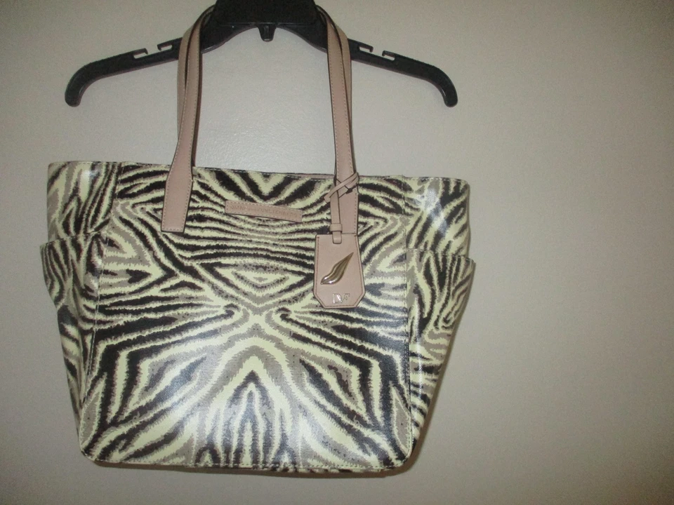 $195 Diane Von Furstenberg Ready To Go Pocket Tote CVS Funky Zebra Bag NWT