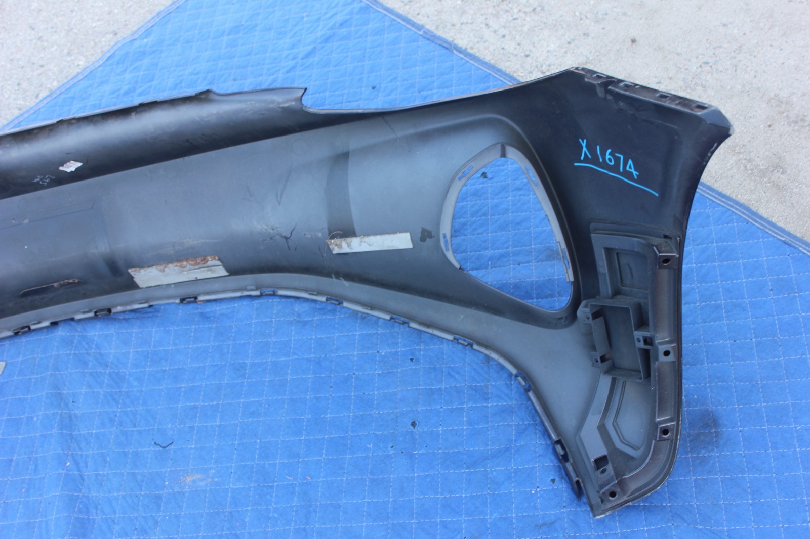23-25 24 LOTUS EMIRA REAR BUMPER COVER BLUE SIDE BRACKETS GENUINE FACTORY OEM