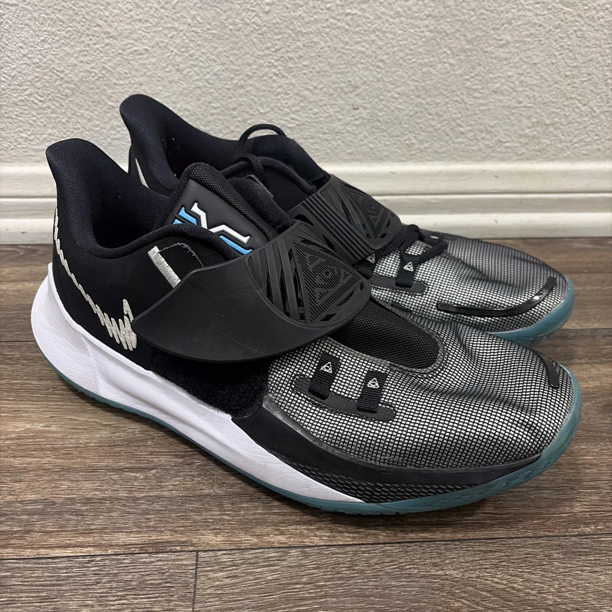 Nike Size 10.5 Kyrie 3 Mens Basketball Shoes Black/Blue Moon GUC Low 7973 Nike Kyrie 3 Low Moon | eBay main image 4